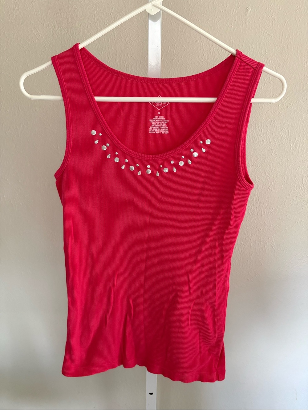 St. John's Bay Deep Pink Ribbed Tank with Teardrop Studs